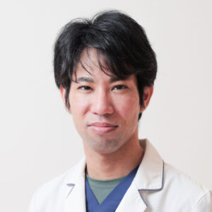 東江 拓海医師の顔画像